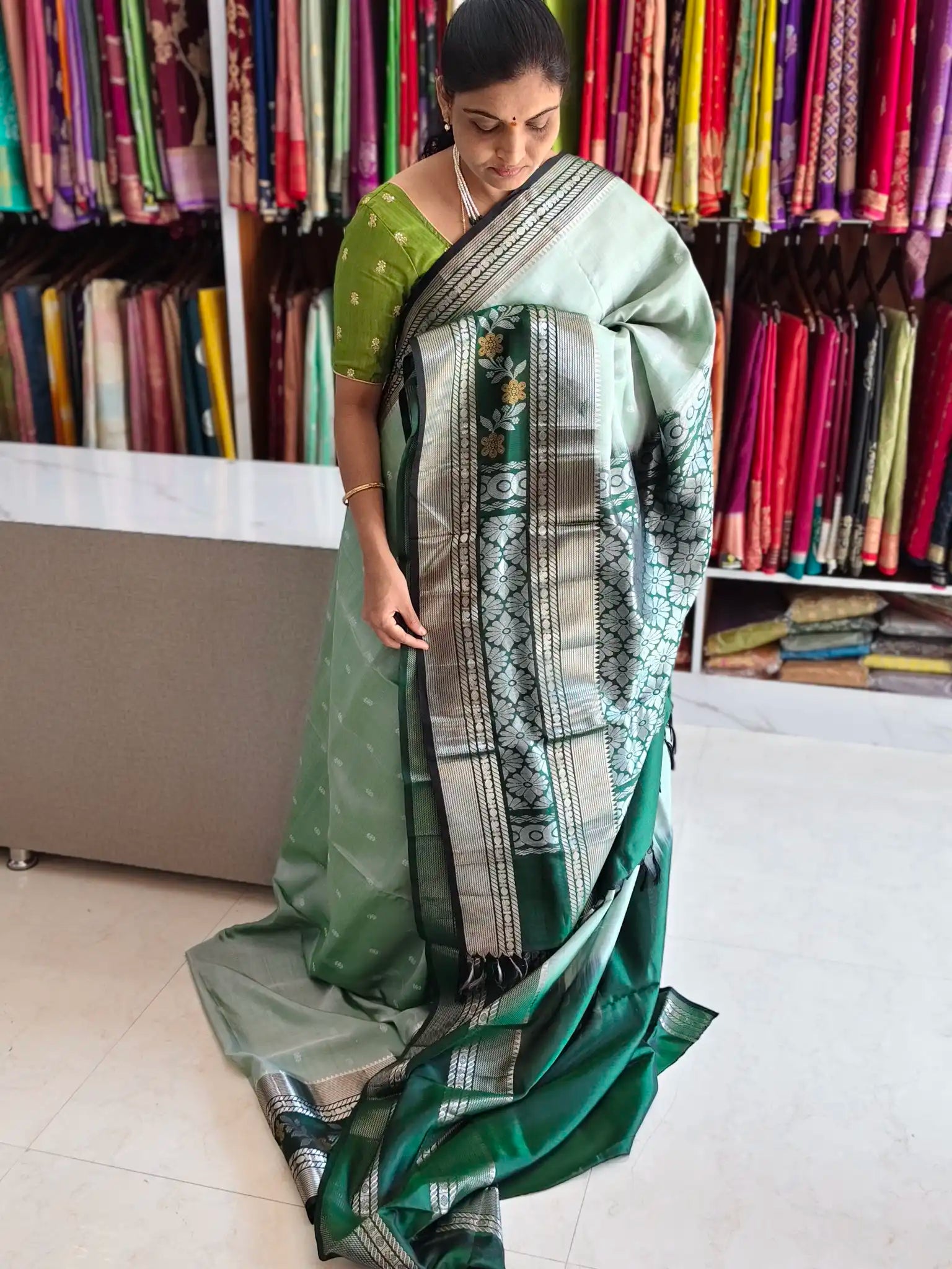 Handloom pattu with kanchi boarder
