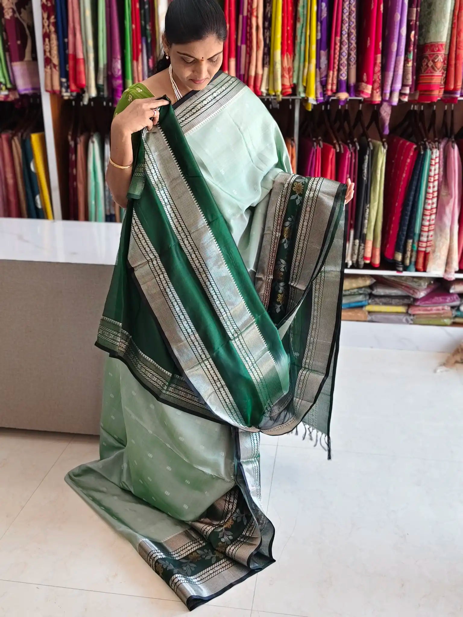 Handloom pattu with kanchi boarder