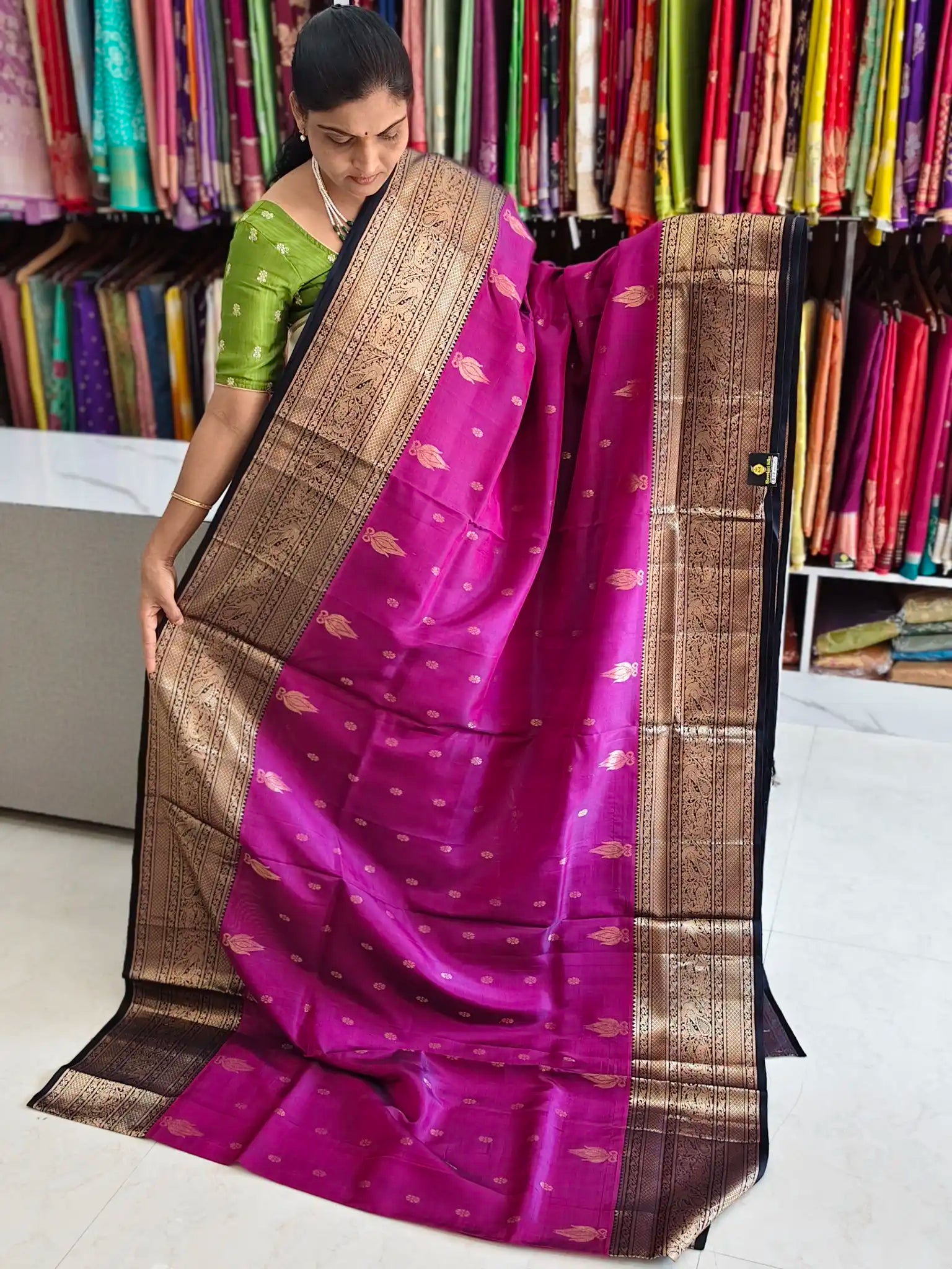 Handloom pattu with kanchi boarder