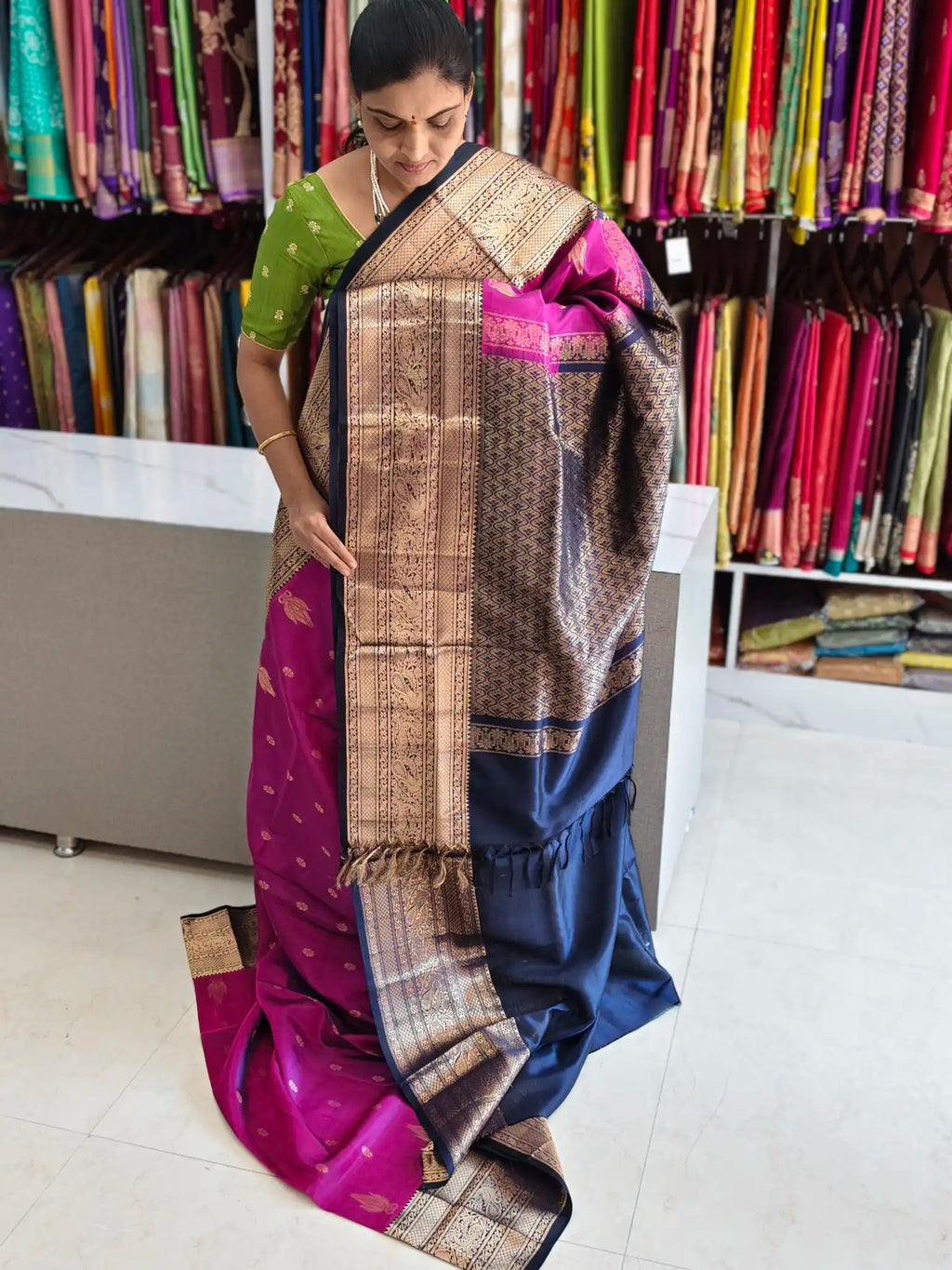 Handloom pattu with kanchi boarder
