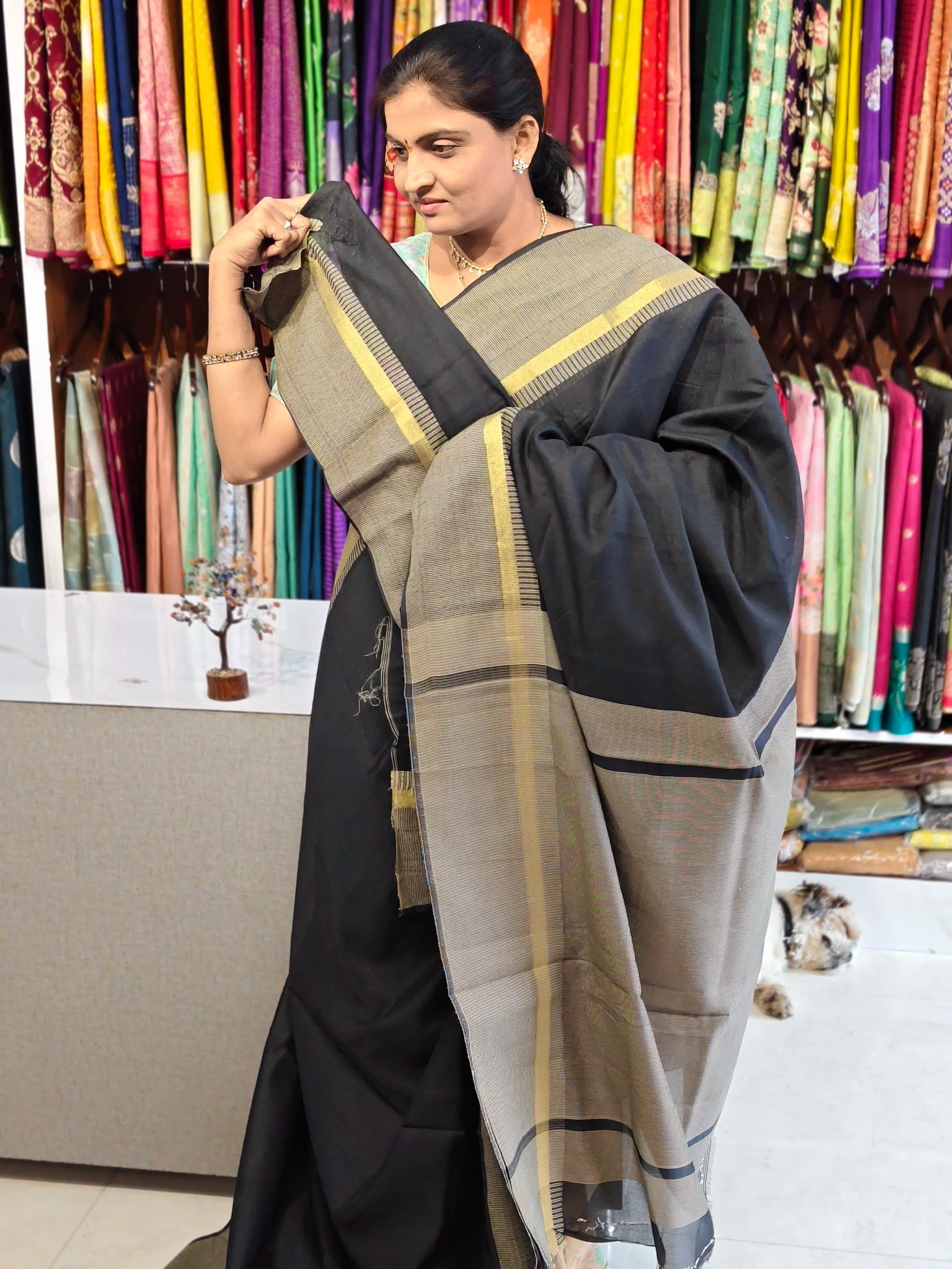 Chandhari saree