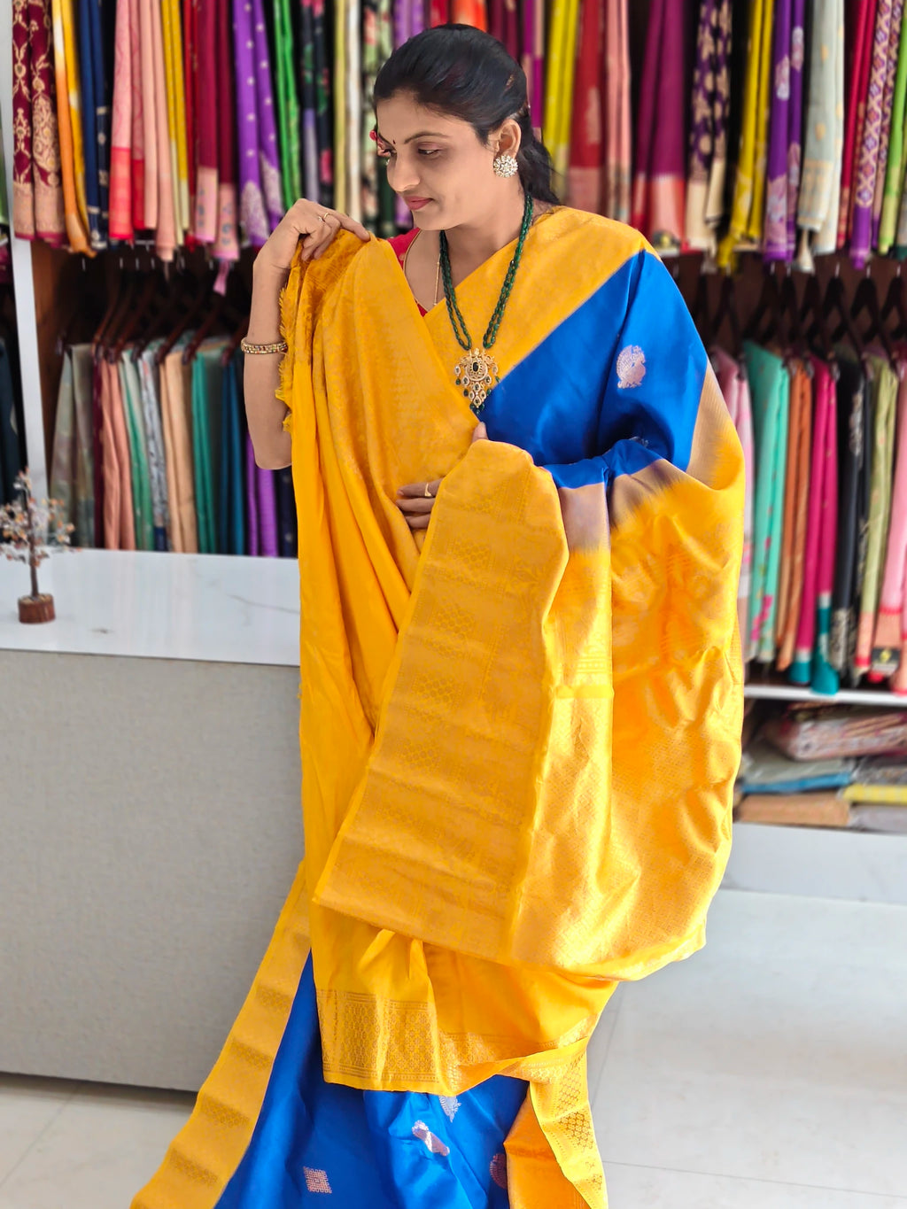 Gadwal pure pattu saree