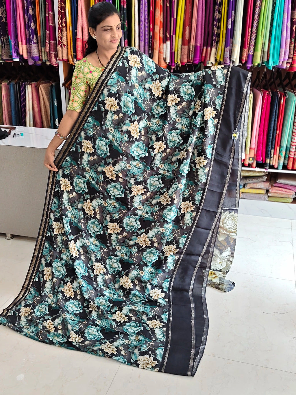 Dola georgette saree