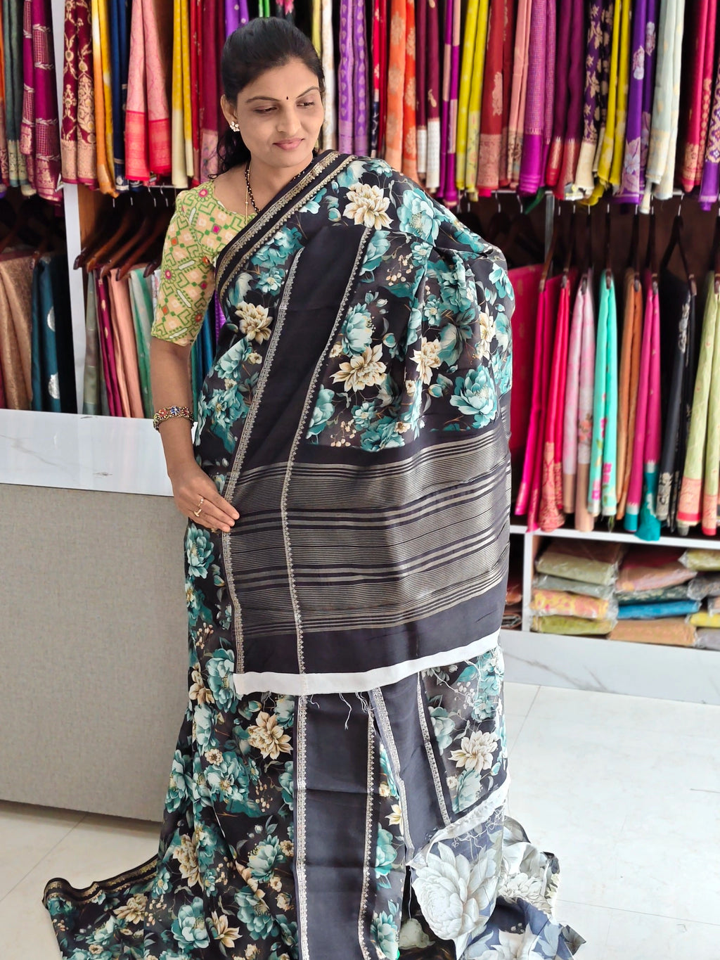 Dola georgette saree