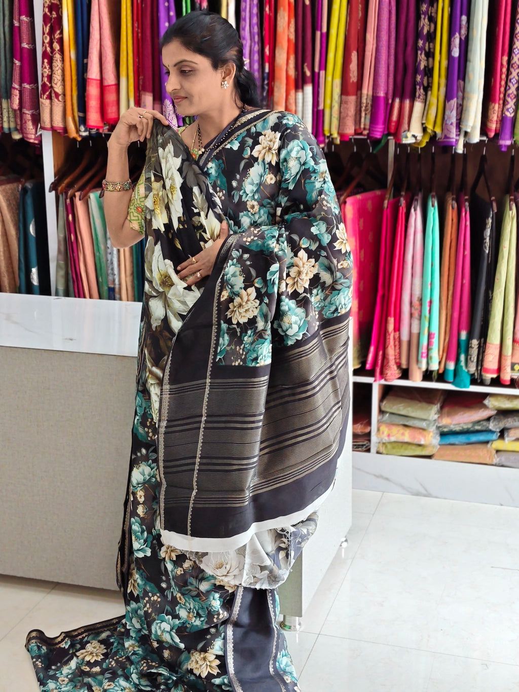 Dola georgette saree