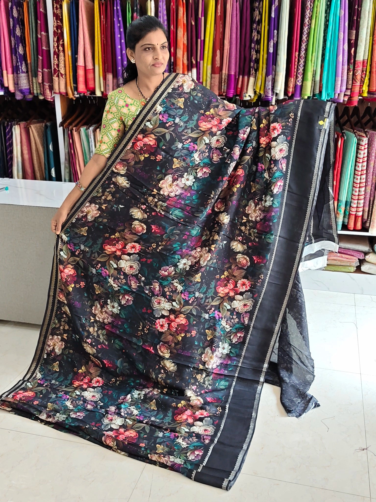 Dola georgette saree