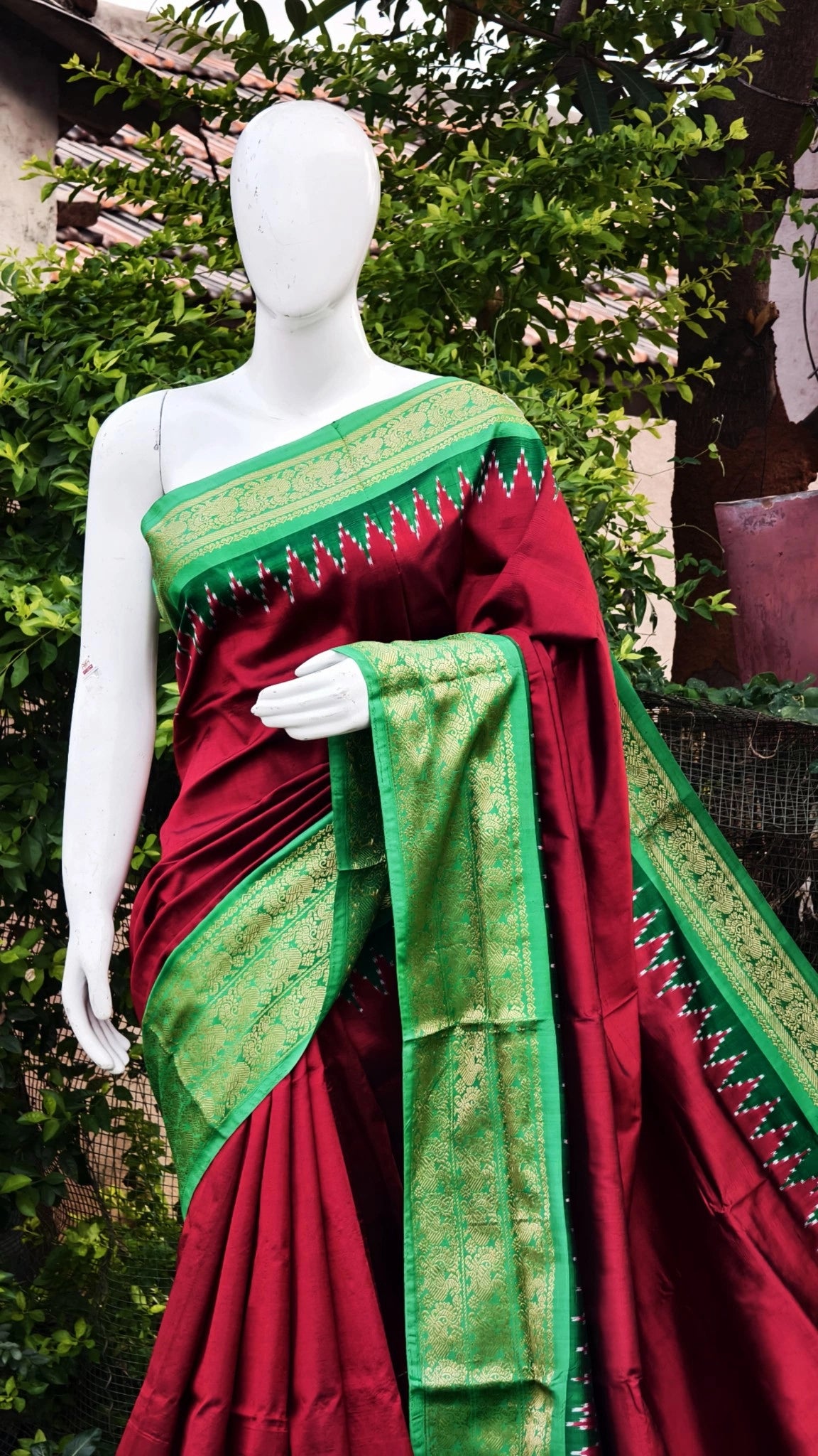 Pochampally ikkat kanchi boarder saree (silk mark certified)