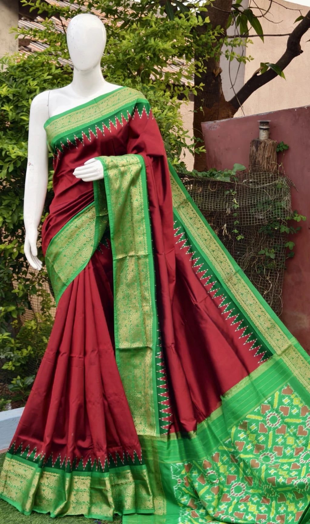 Pochampally ikkat kanchi boarder saree (silk mark certified)