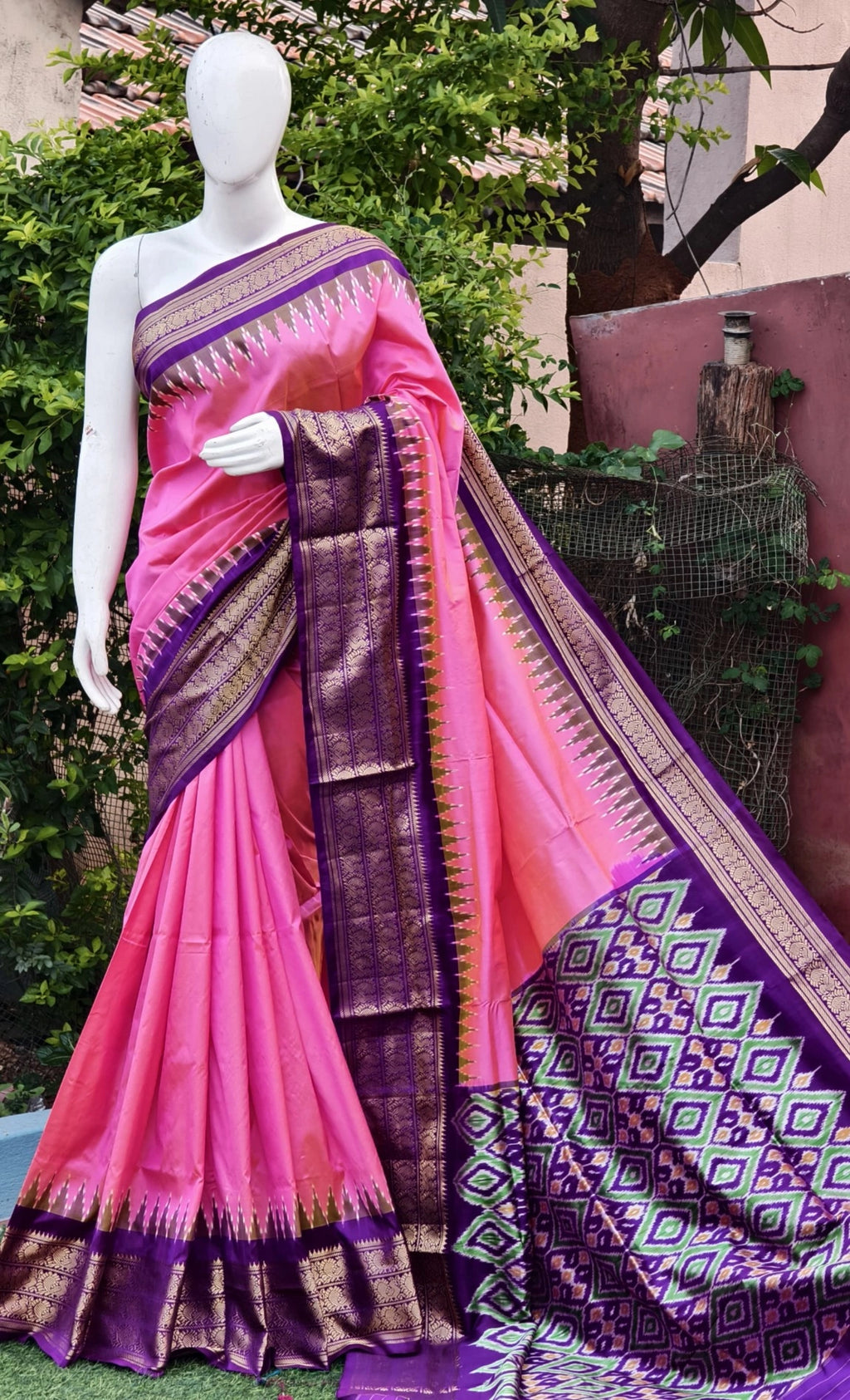 Pochampally ikkat kanchi boarder saree (silk mark certified)