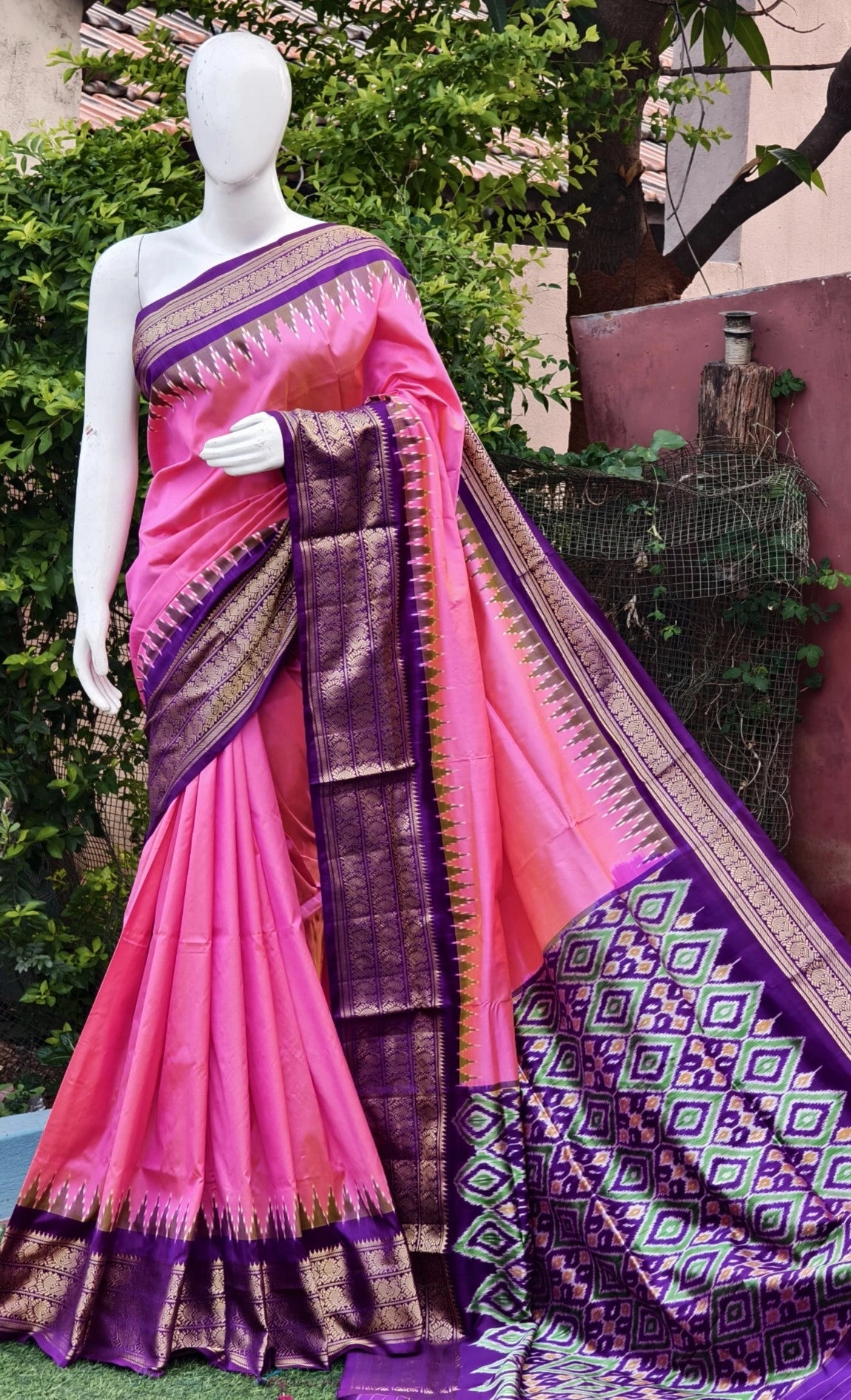 Pochampally ikkat kanchi boarder saree (silk mark certified)