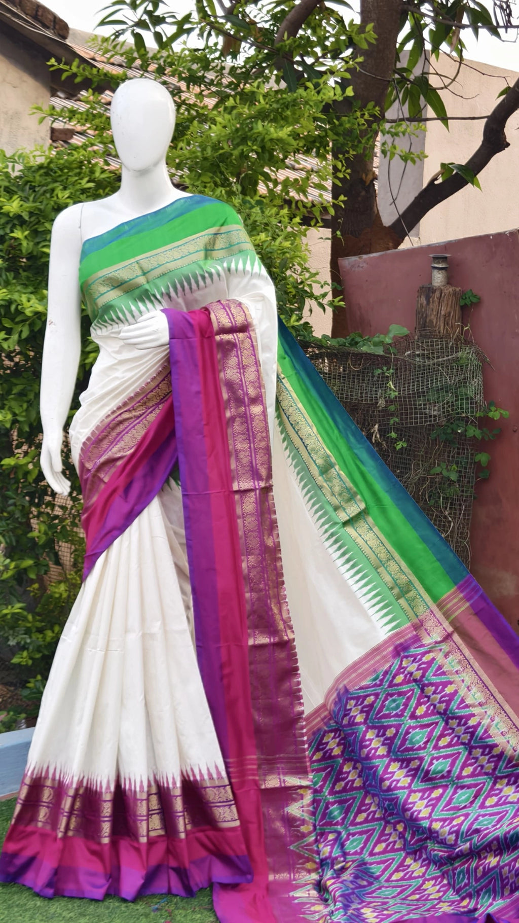 Pochampally ikkat kanchi boarder saree (silk mark certified)