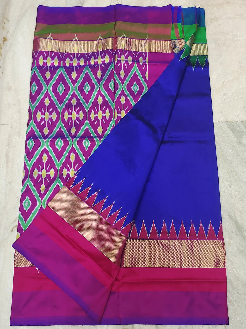 Pochampally ikkat silk saree (silk mark certified)
