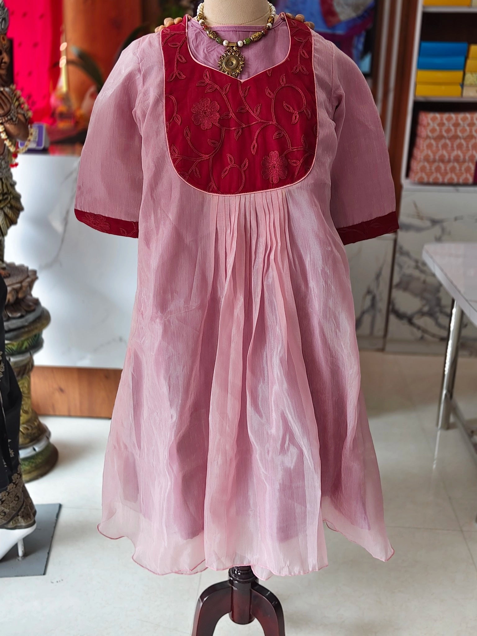 Boutique stiched top