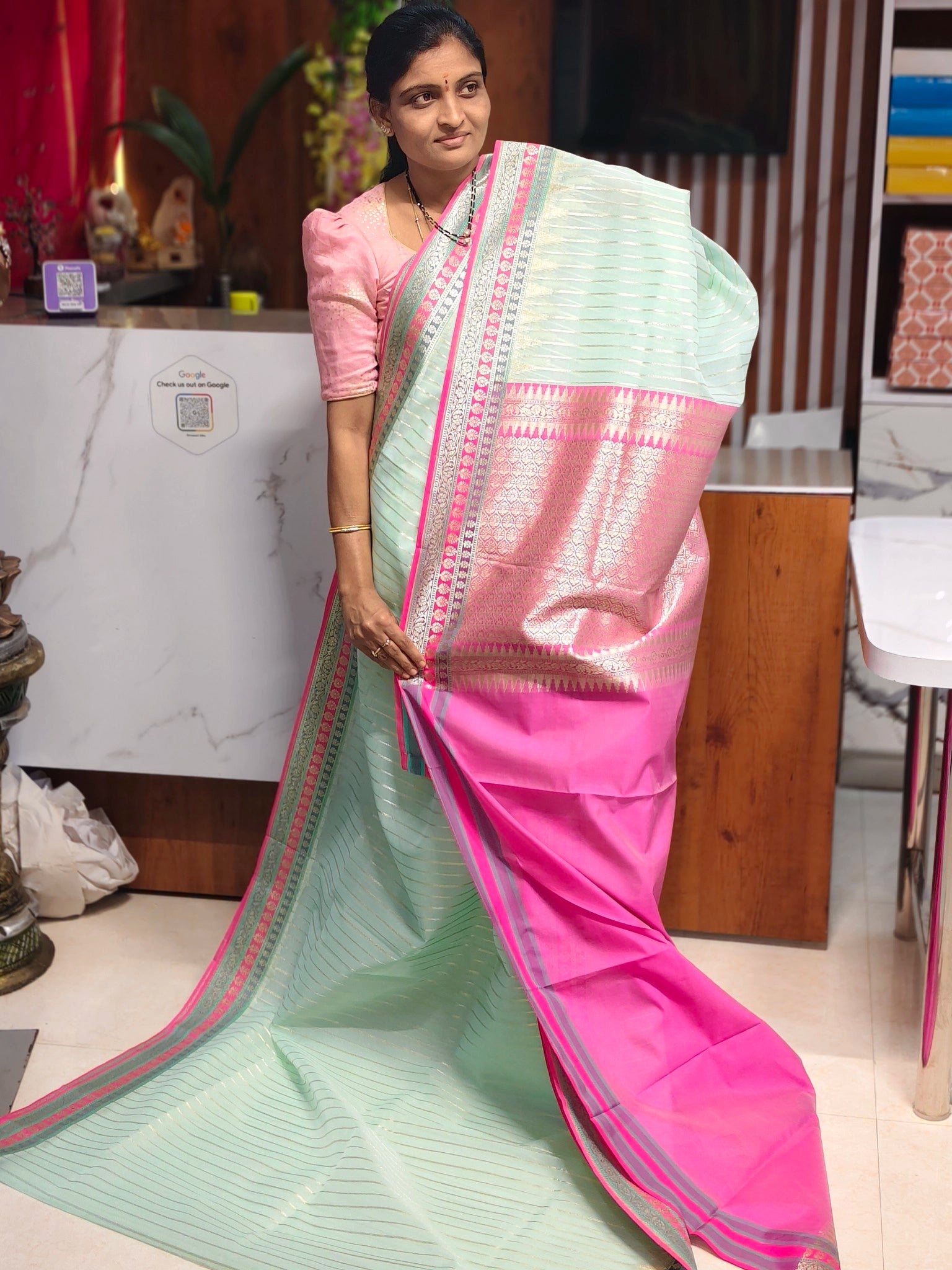 Kora Banarasi saree
