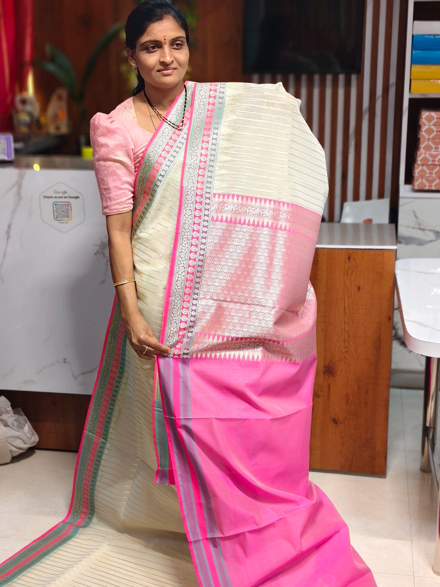 Kora Banarasi saree