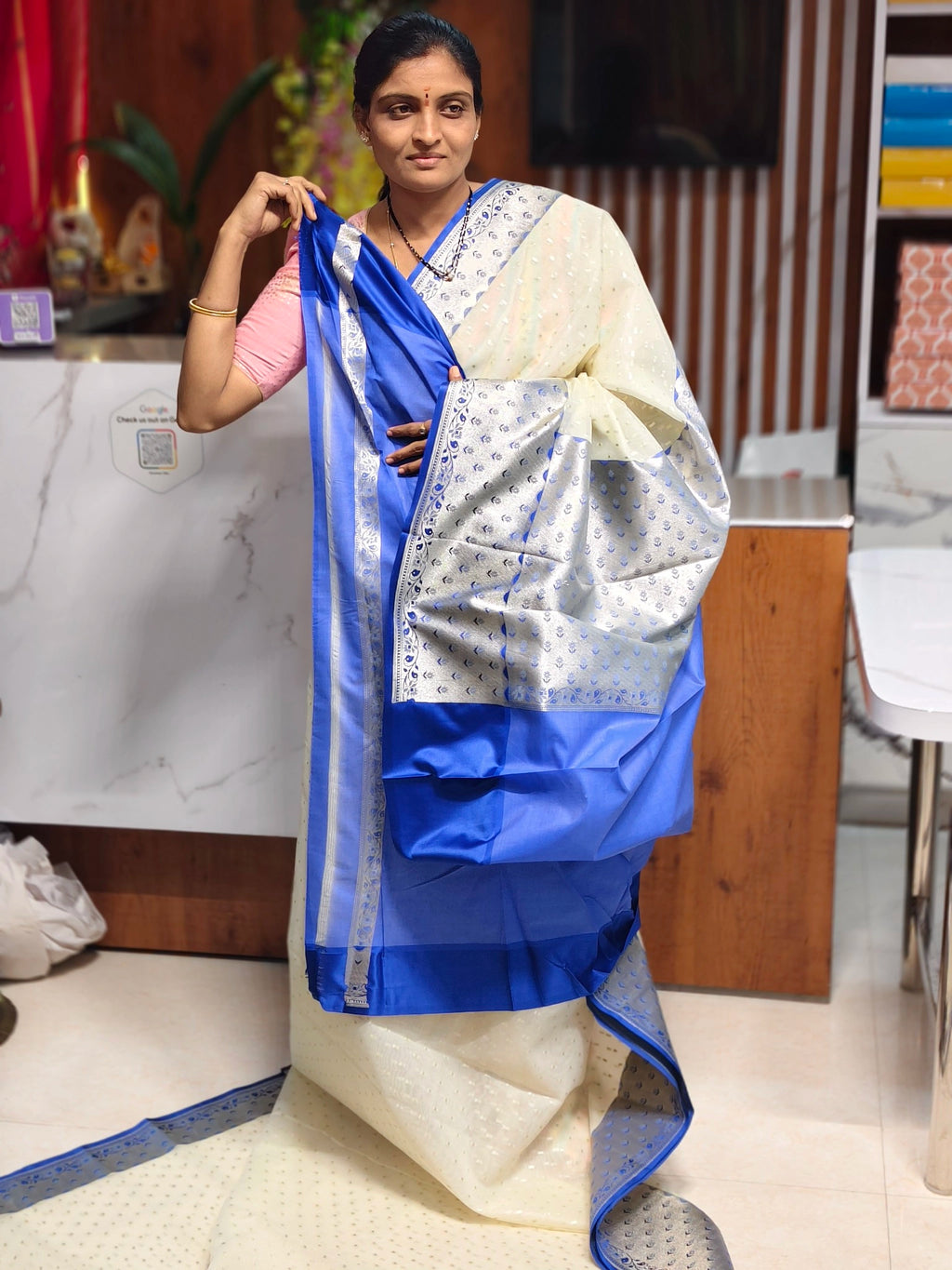 Kora Banarasi saree