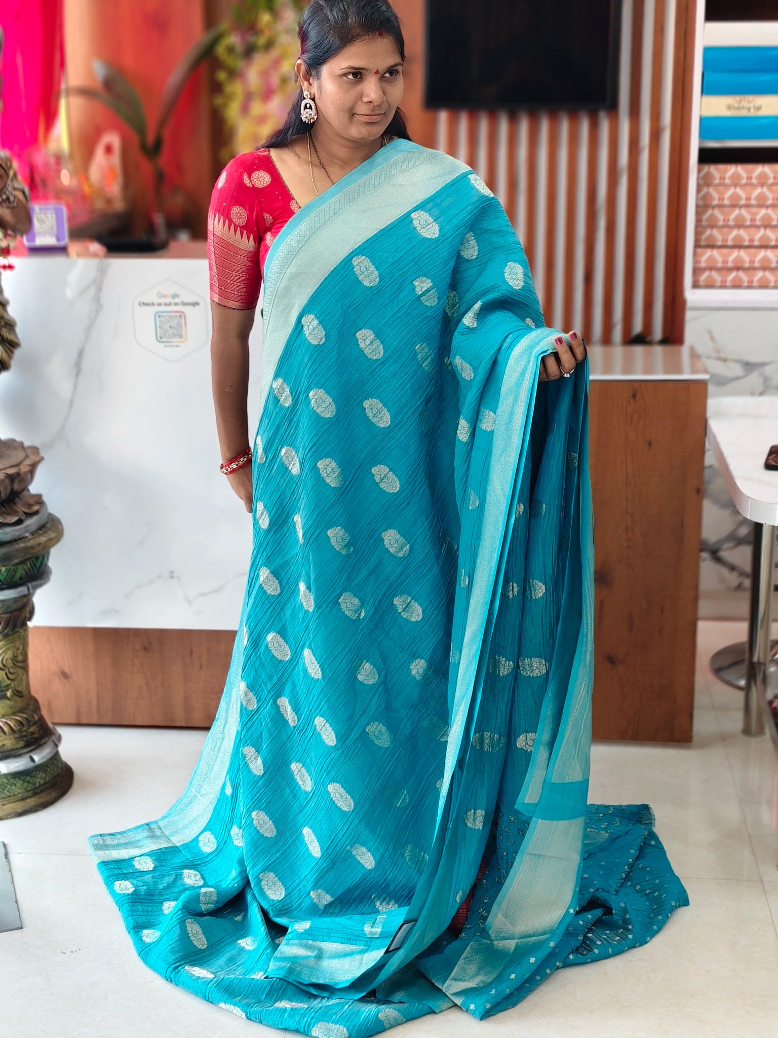 Crush georgette saree