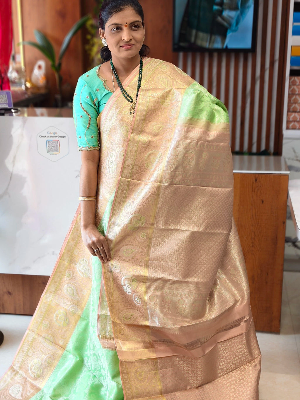 Pure kanchi pattu saree (silk mark certified)