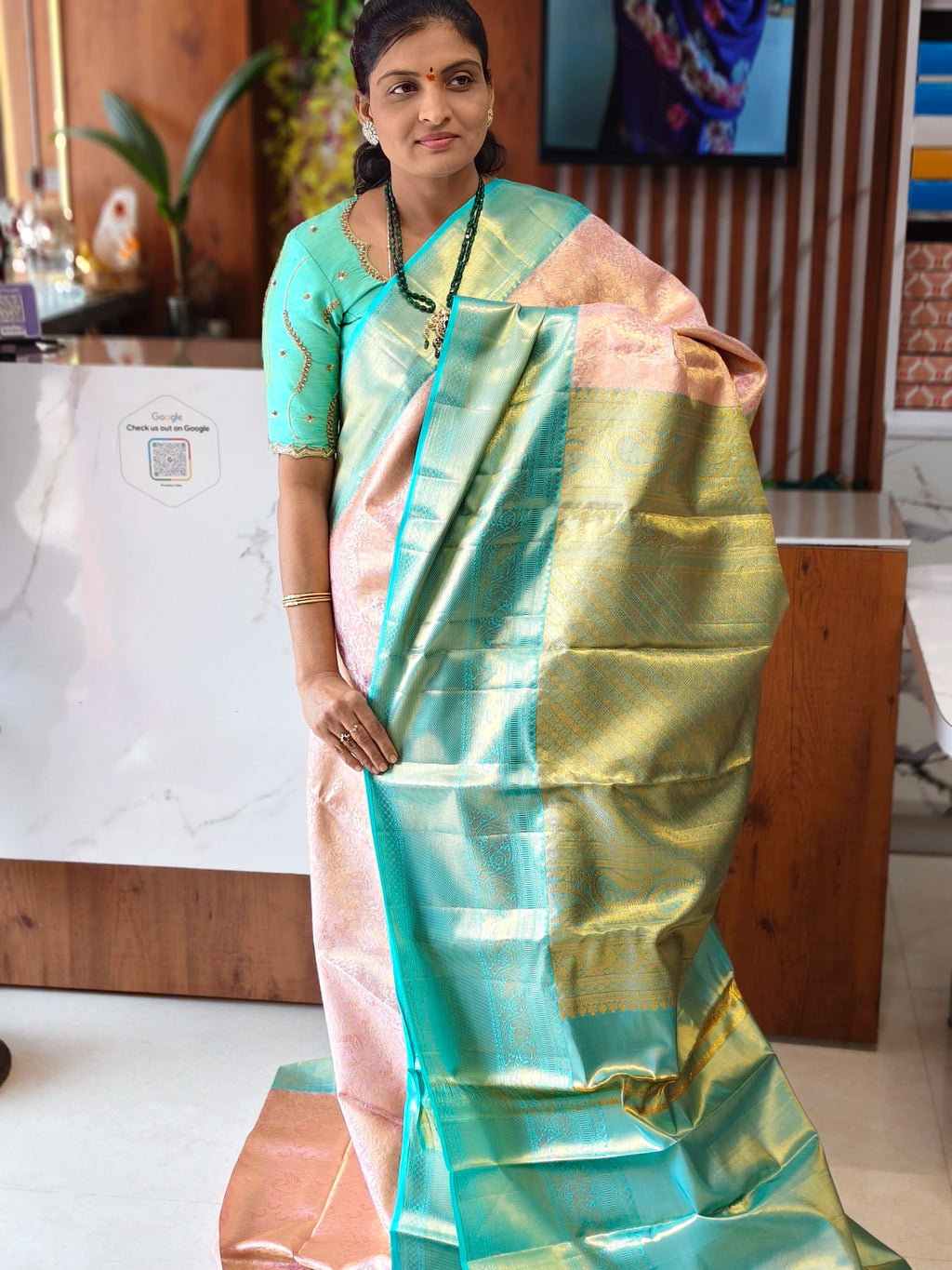 Pure kanchi pattu saree (silk mark certified)