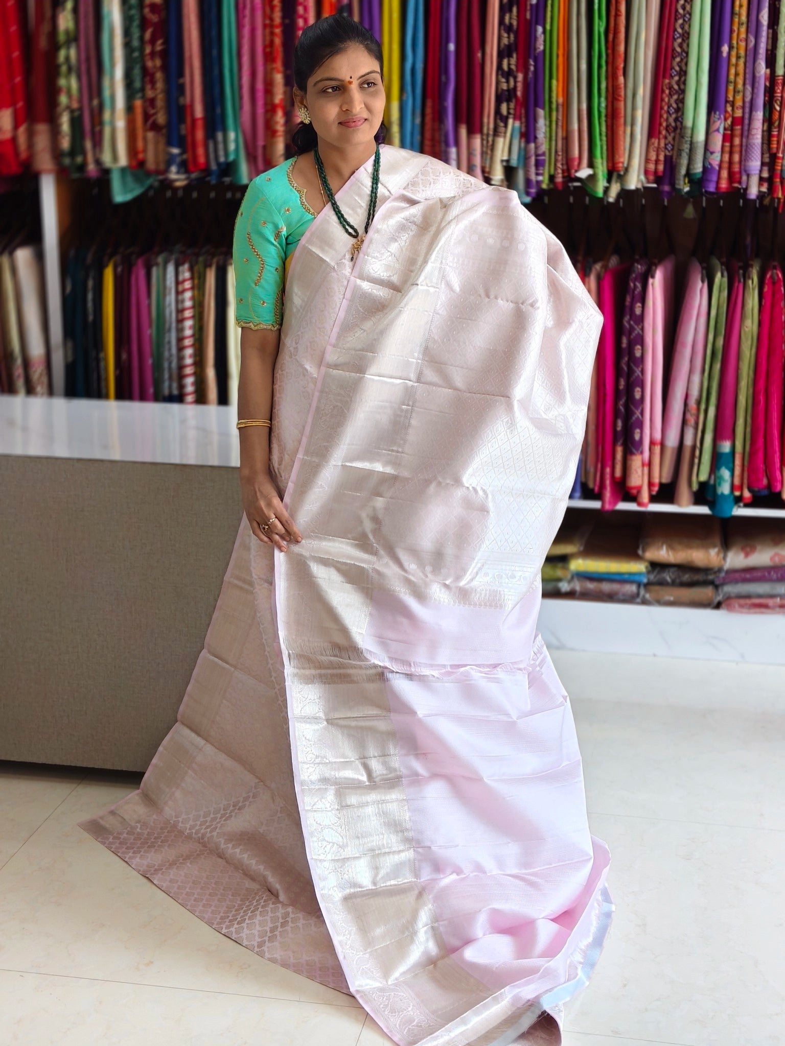 Pure kanchi pattu saree (silk mark certified)