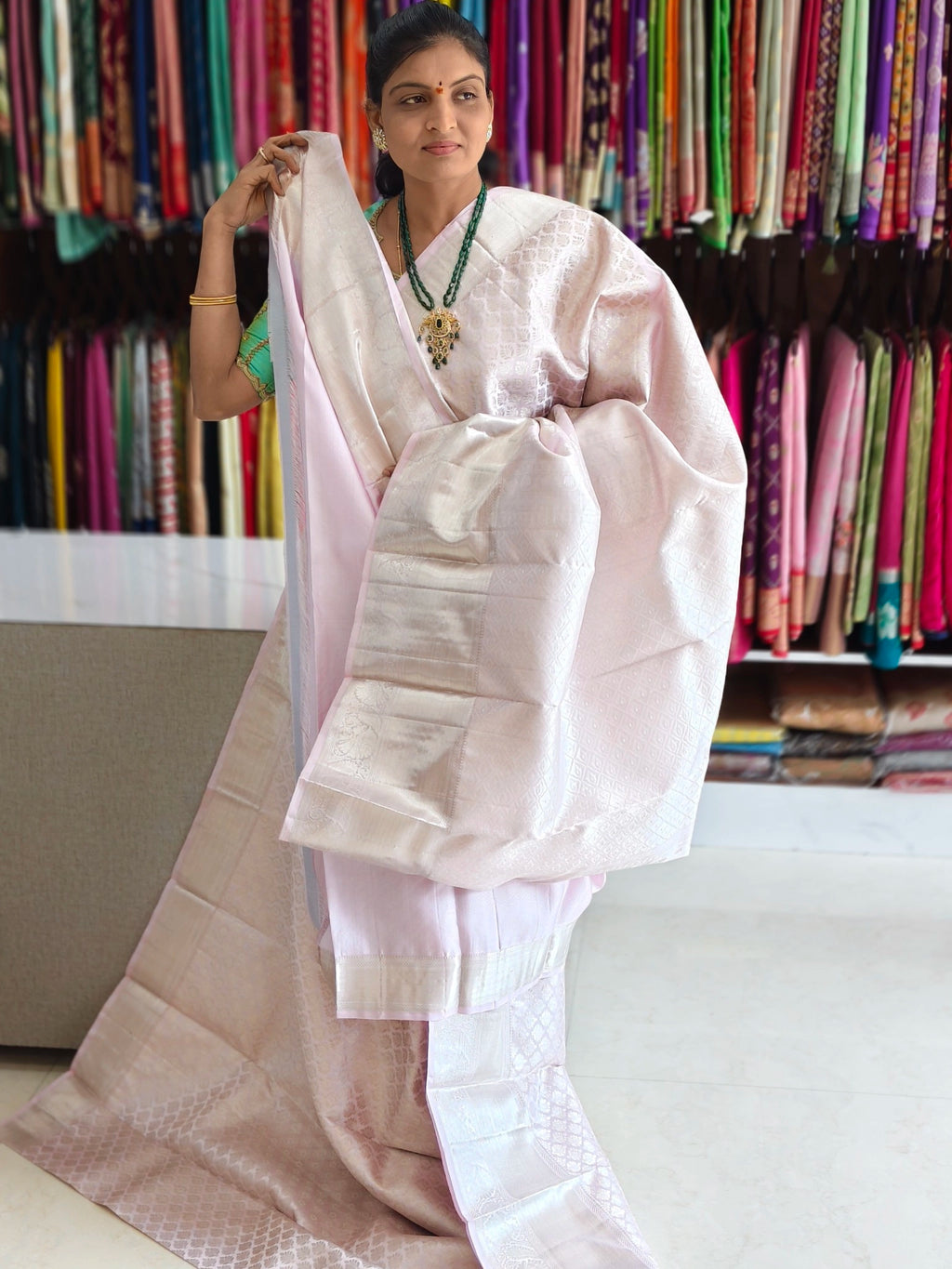 Pure kanchi pattu saree (silk mark certified)