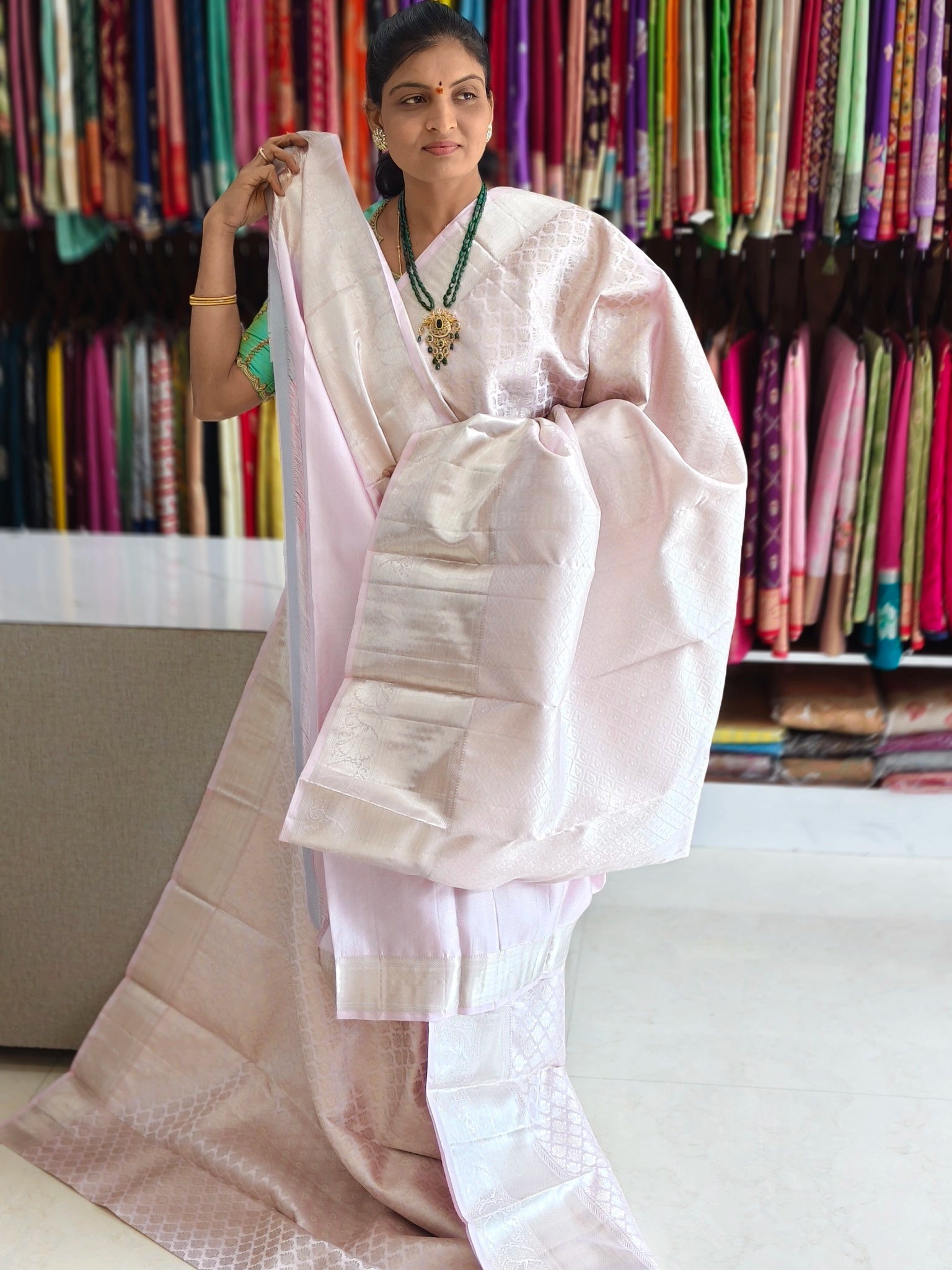 Pure kanchi pattu saree (silk mark certified)