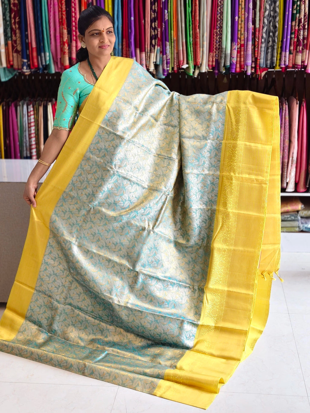 Pure kanchi pattu saree (silk mark certified)