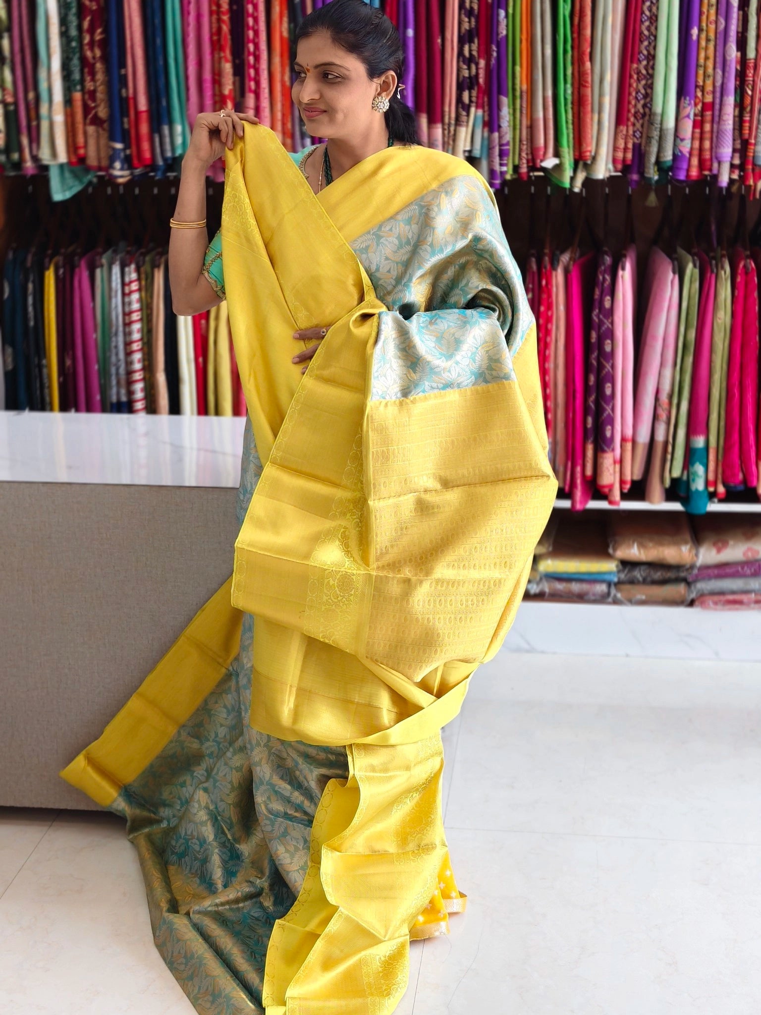 Pure kanchi pattu saree (silk mark certified)