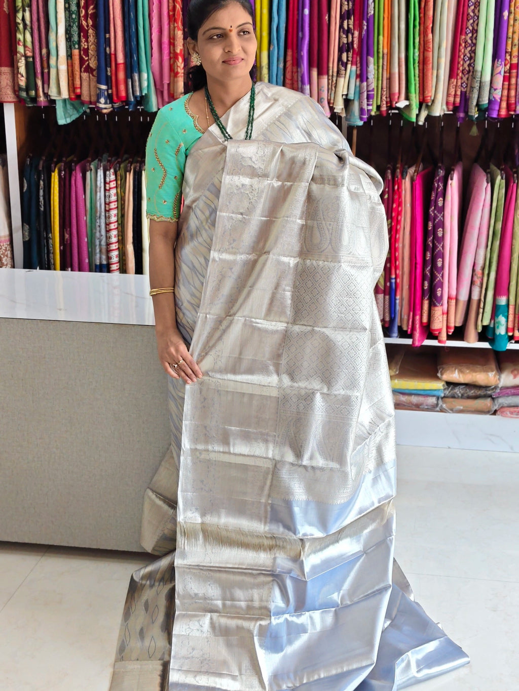 Pure kanchi pattu saree (silk mark certified)