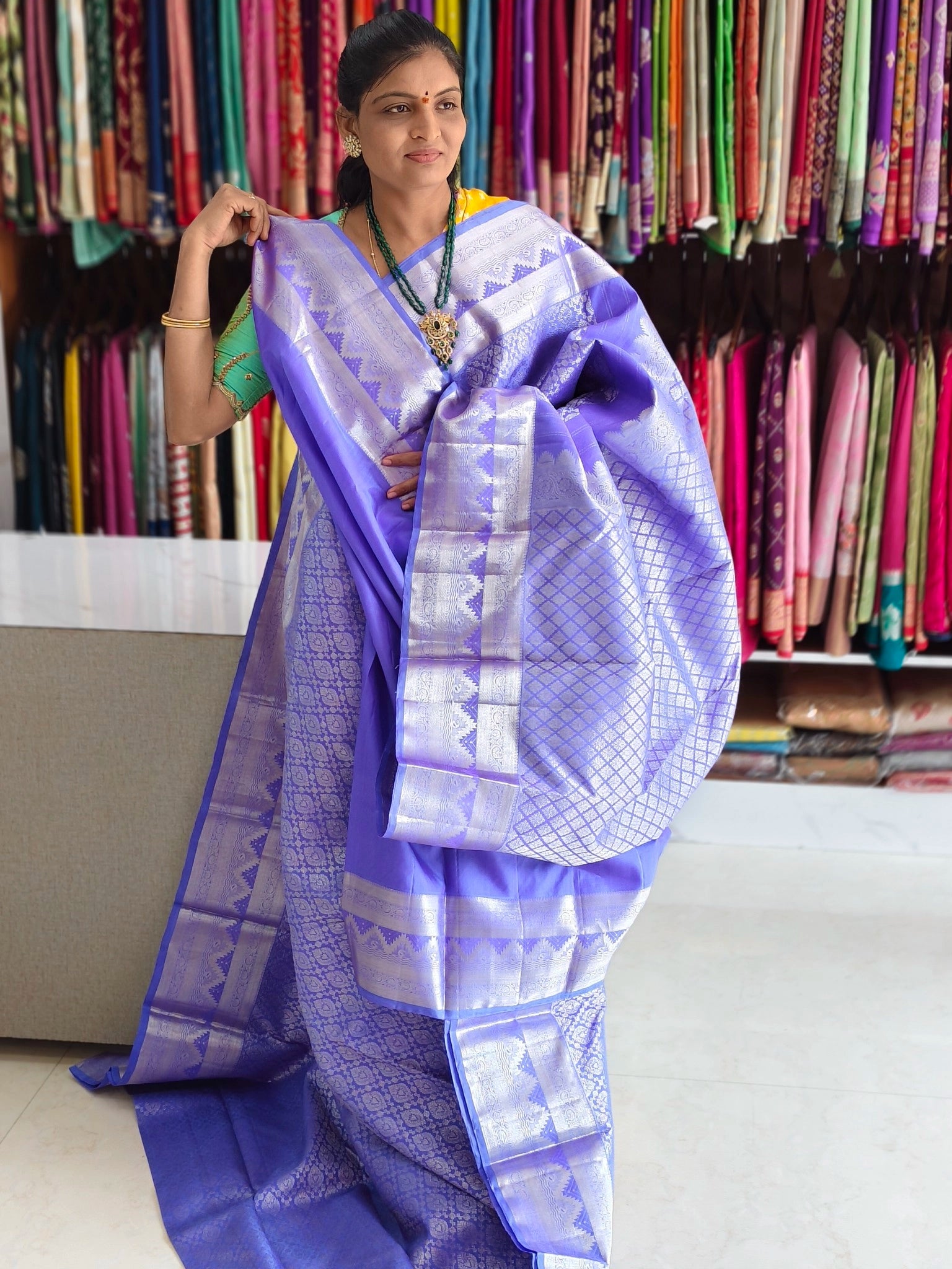 Pure kanchi pattu (silk mark certified)