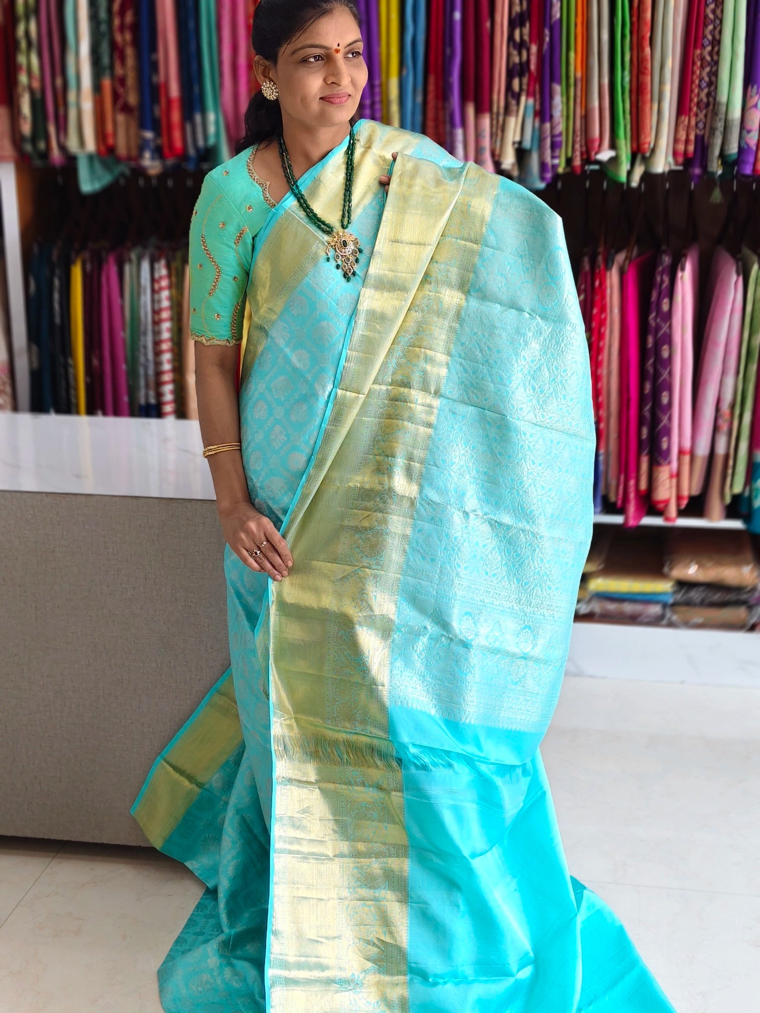 Pure kanchi pattu (silk mark certified)