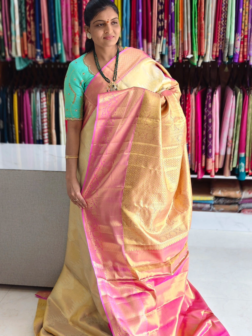 Pure kanchi pattu (silk mark certified)
