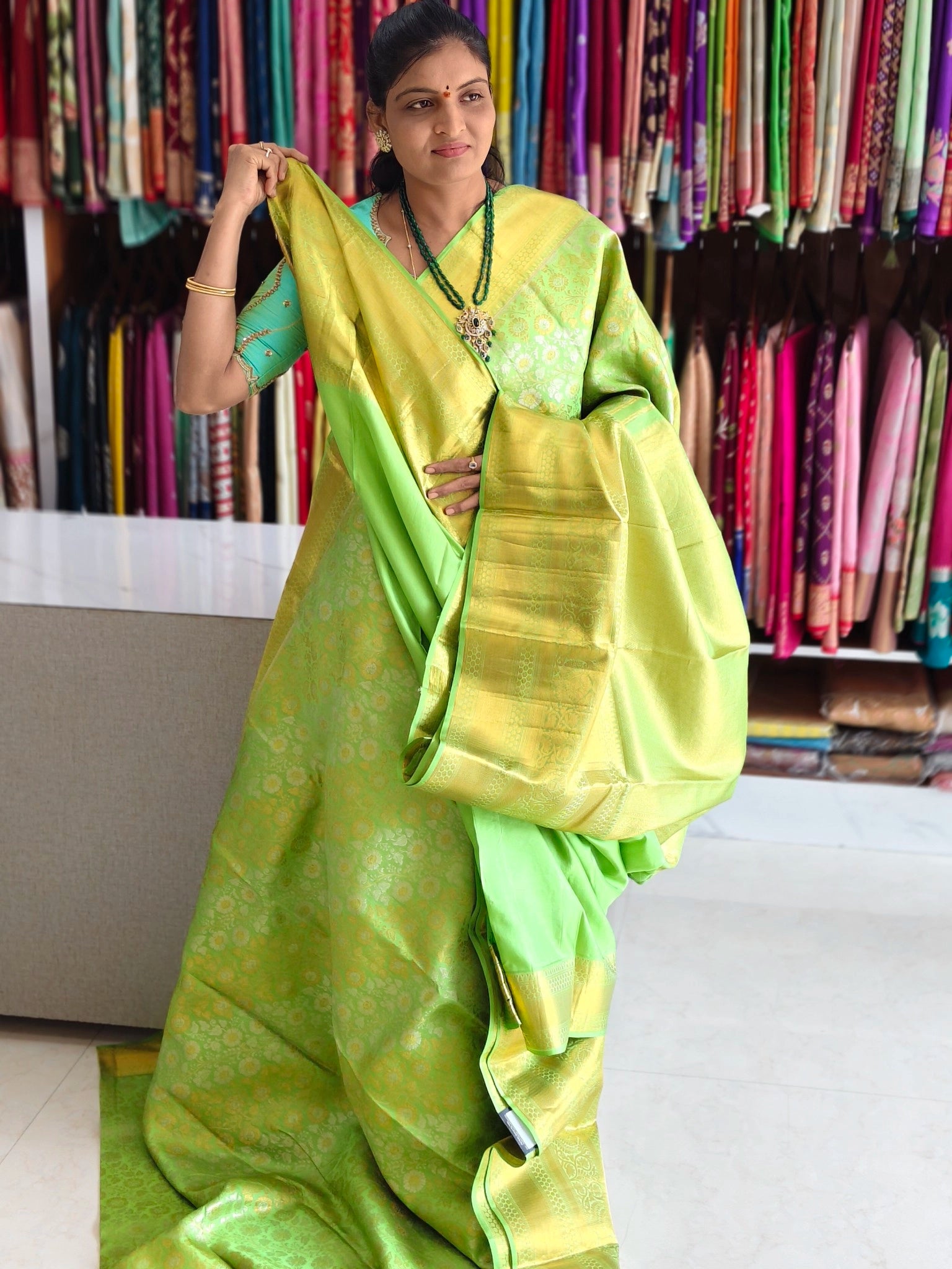 Pure kanchi pattu (silk mark certified)