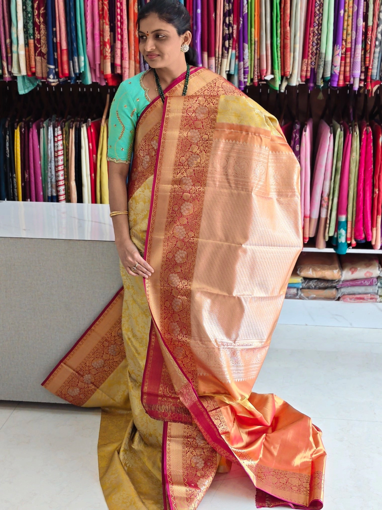 Pure kanchi pattu (silk mark certified)