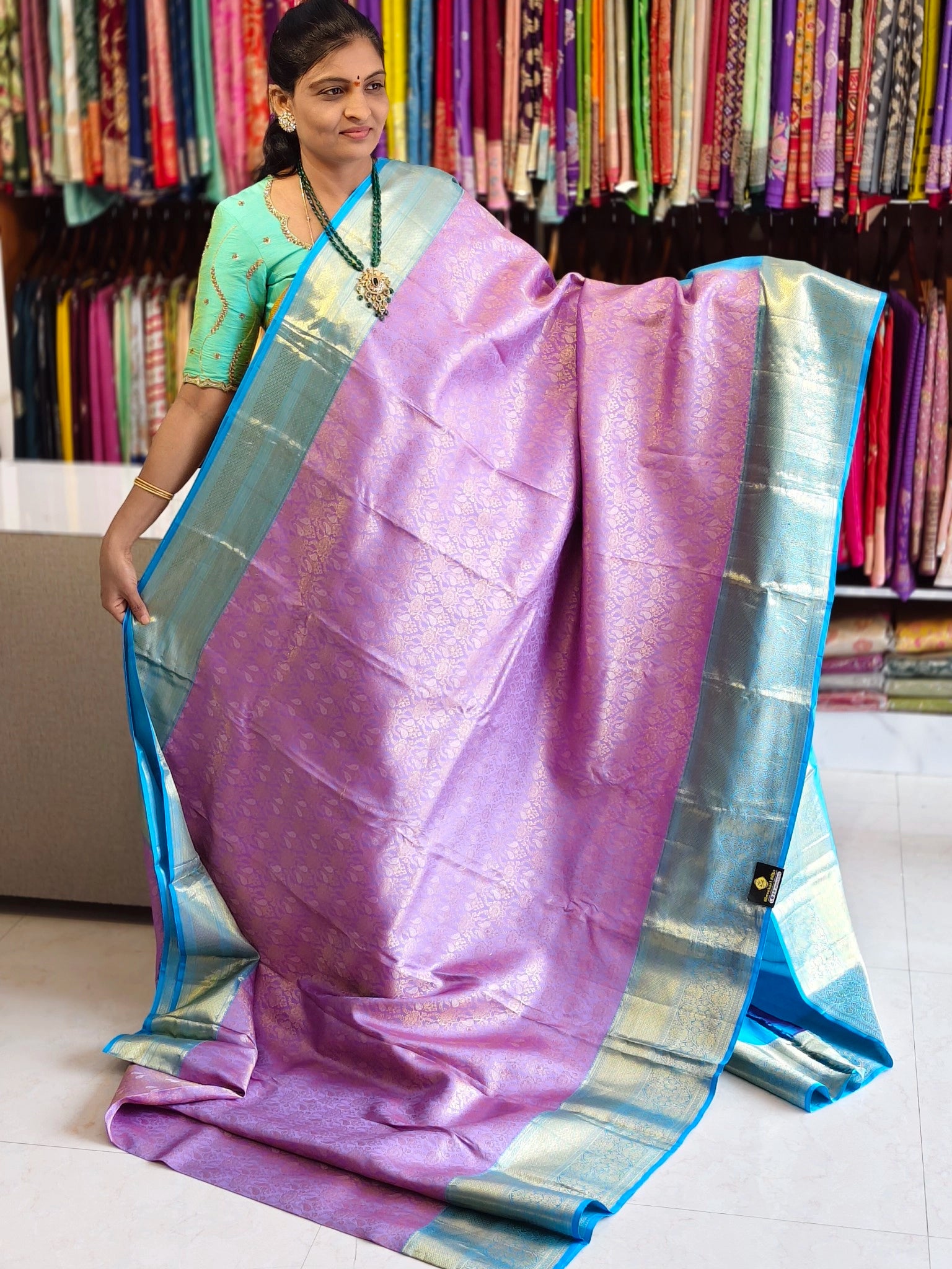 Pure kanchi pattu (silk mark certified)