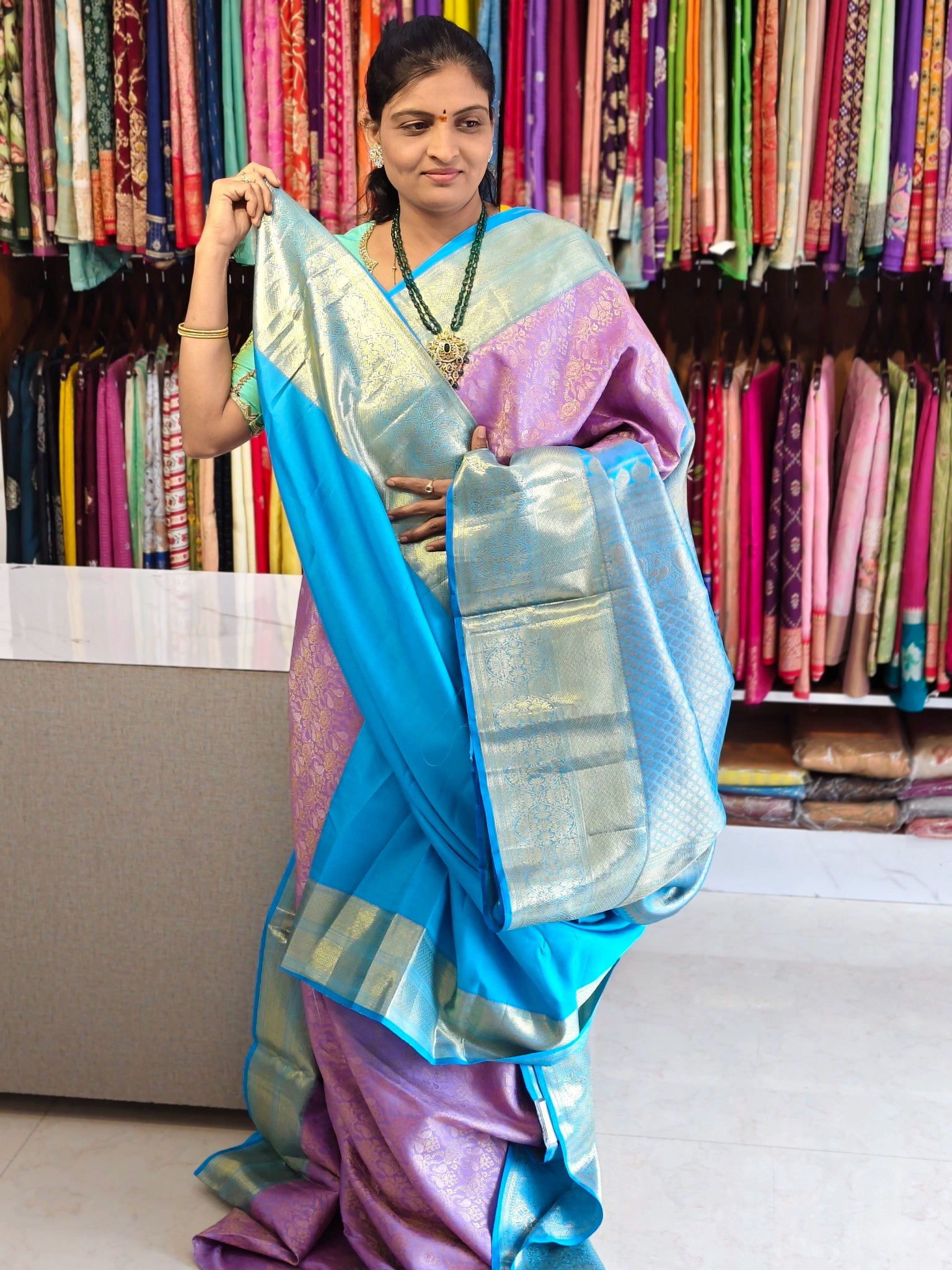 Pure kanchi pattu (silk mark certified)