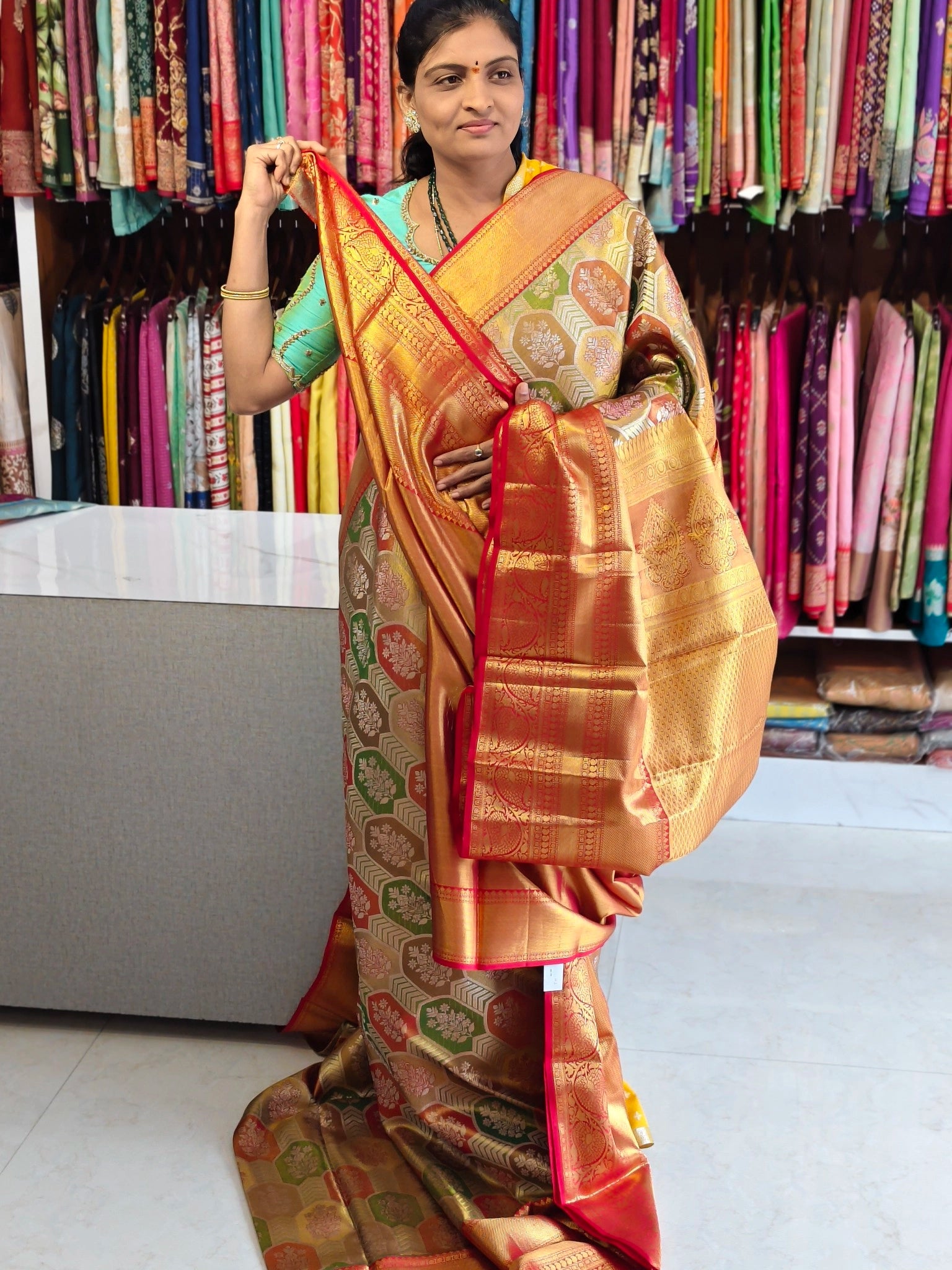 Pure kanchi pattu (silk mark certified)